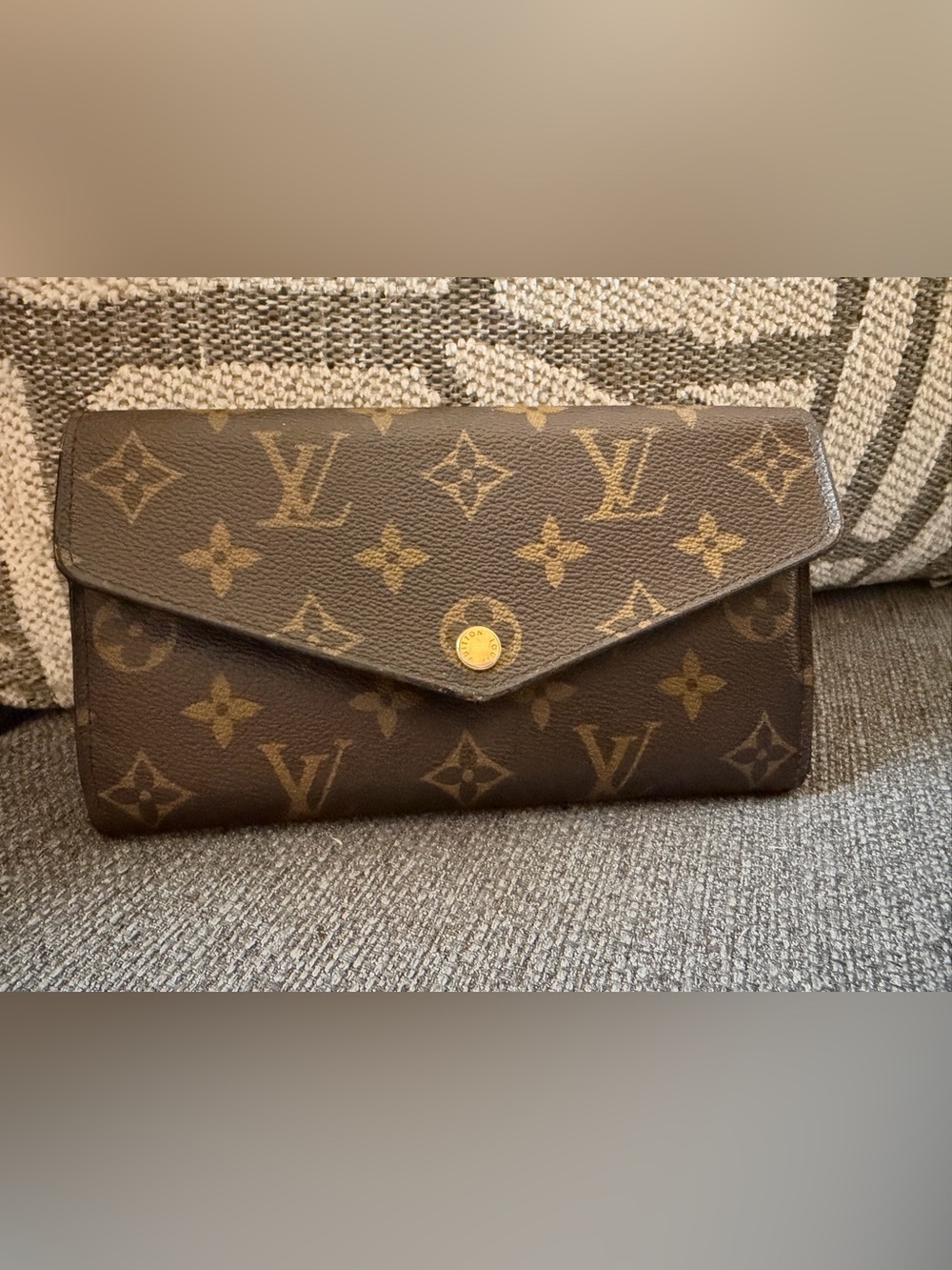 Louis Vuitton Monogram Canvas and Fuschia Sarah Wallet